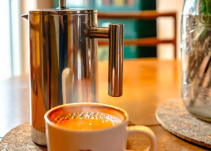 Family & Pet-friendly Home, Near Park * 布里斯托